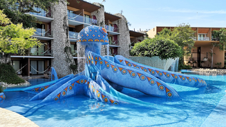 Hotel Xcaret México is All-Fun Inclusive, Swim Up Garden